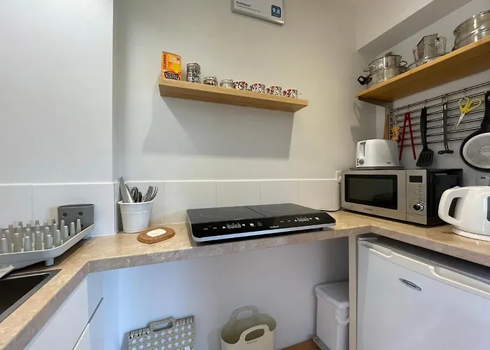Orchard House Garden Studio - Relax Refresh Return